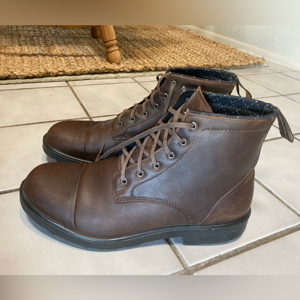 Blundstone #1935 boots in antique brown